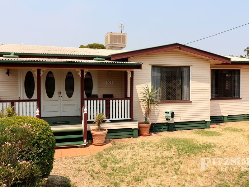 104 Edward Street, Dalby, QLD 4405