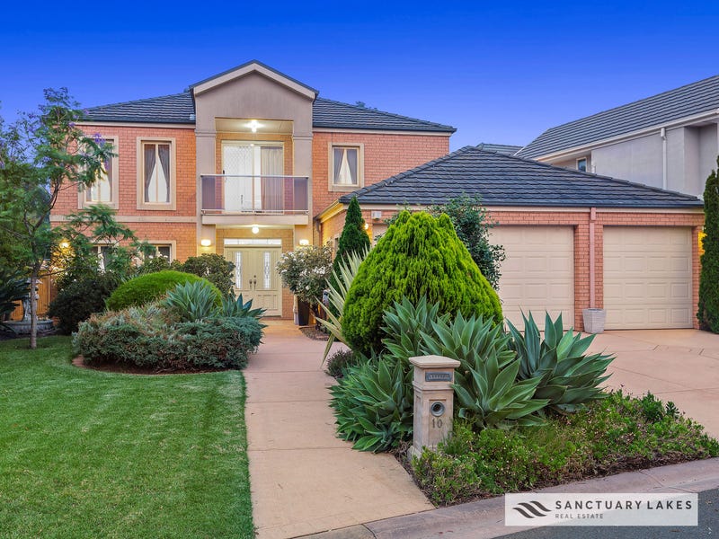 10 Sandy Point Road, Point Cook, VIC 3030