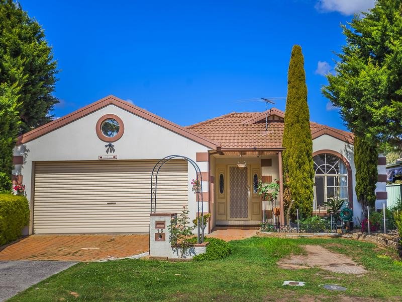 16 Herring Court, Roxburgh Park, VIC 3064