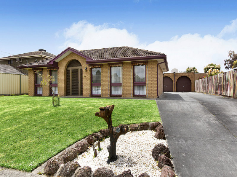116 Somerset Drive, Dandenong North, VIC 3175