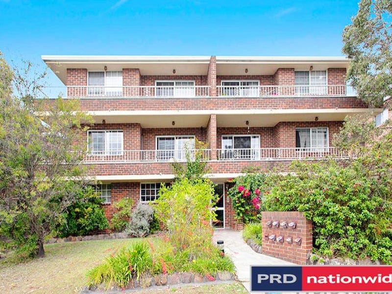 2/9 Carnarvon Street, Carlton, NSW 2218