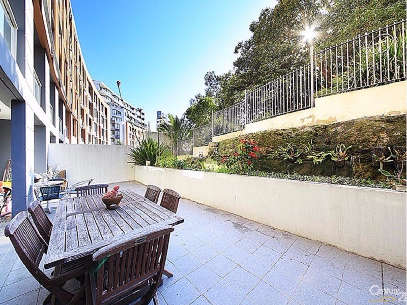 205 2 Brodie Spark Drive Wolli Creek NSW 2205 realestate .au