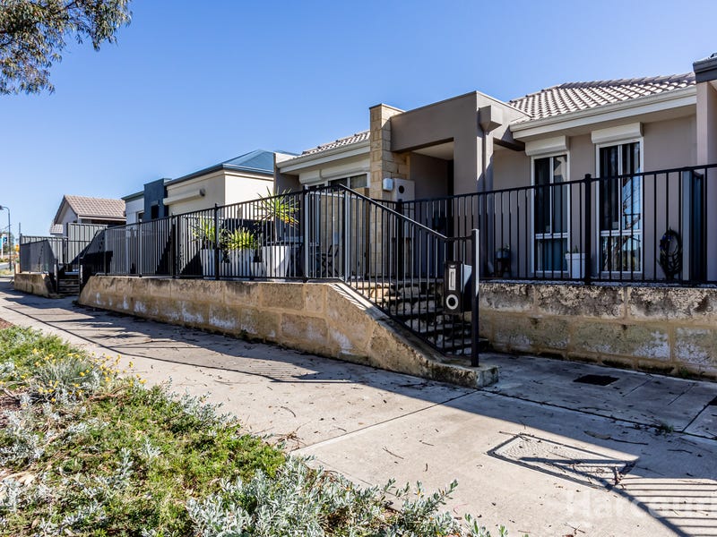 197 Lake Valley Drive, Lakelands, WA 6180