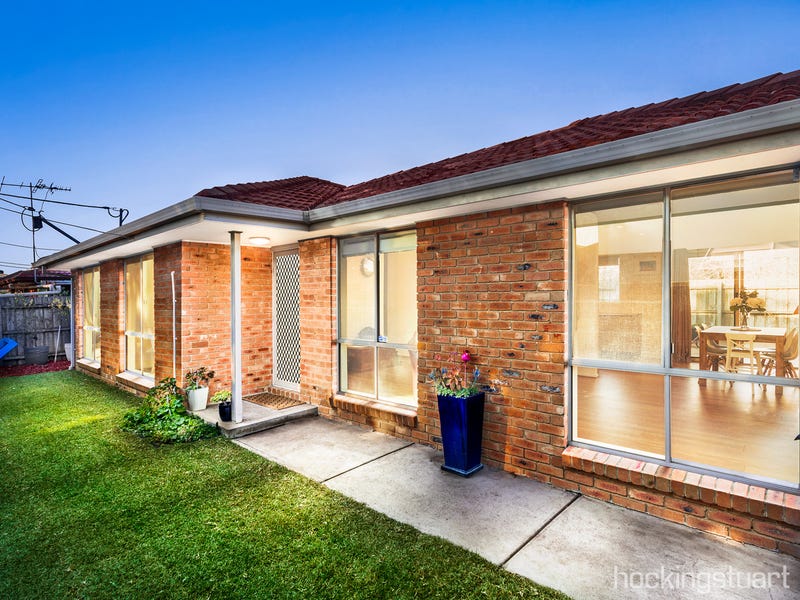 6 Azalea Avenue, Brooklyn, VIC 3012