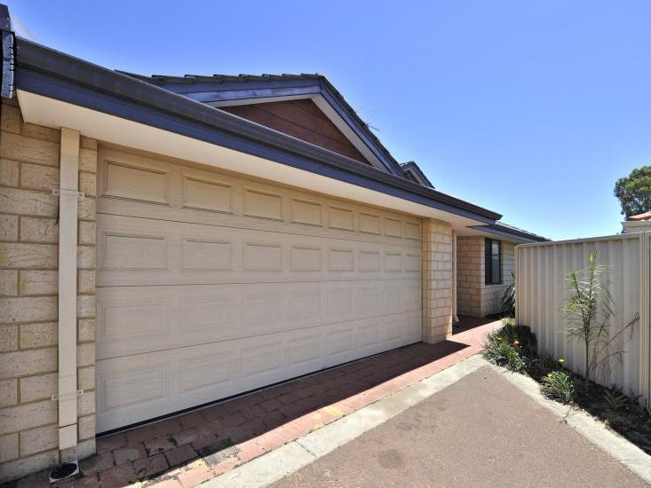 32 Brook Circle, Greenfields, WA 6210