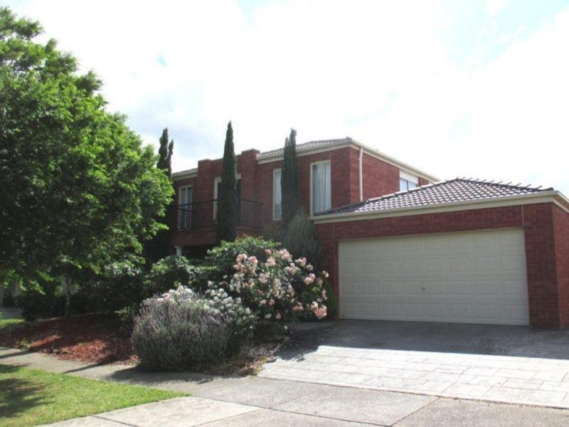 24 Hillgrove Cres, Berwick, Vic 3806