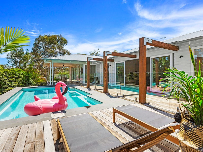 11 Banksia Grove, Mount Martha, VIC 3934