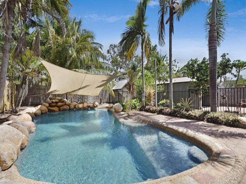 17 Atoll Street, Saunders Beach, QLD 4818