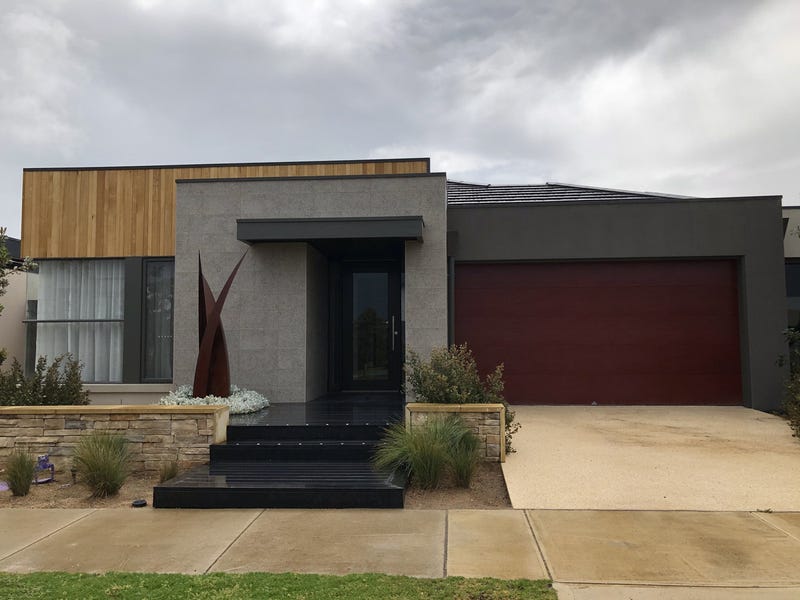 2 Rosser Boulevard, Torquay, VIC 3228