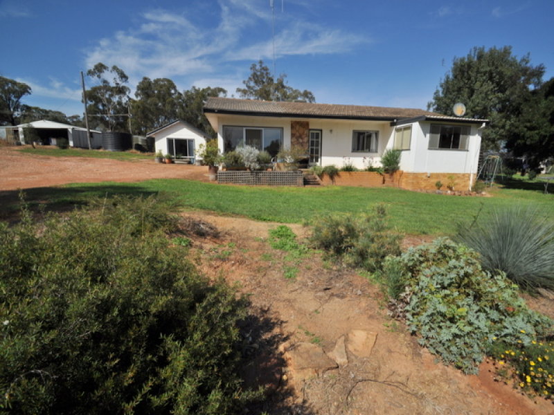 8835 Henry Parkes Way, Parkes, NSW 2870