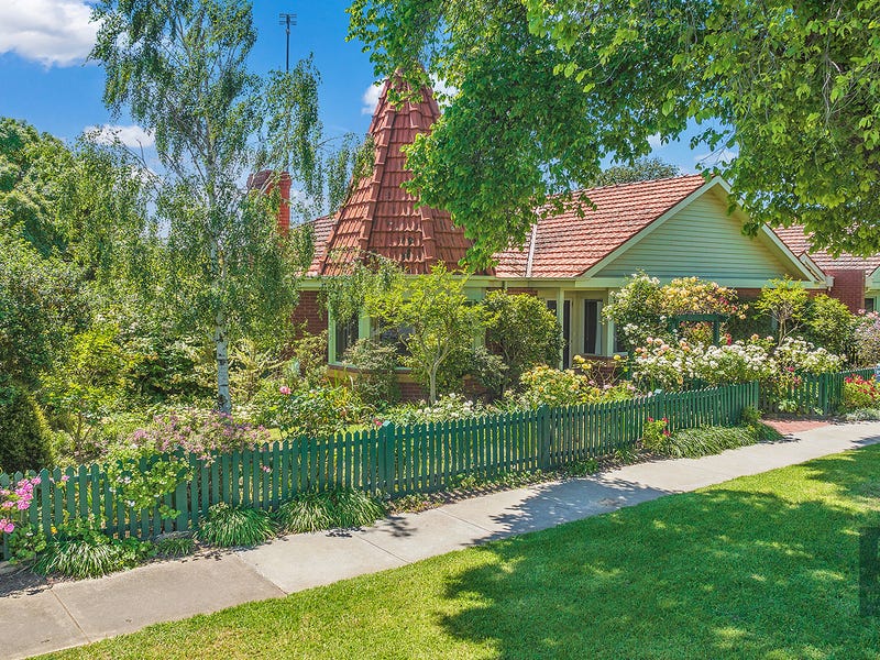 72 Francis Street, Echuca, Vic 3564 Property Details