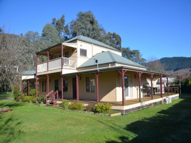 13 Railway Avenue, Bright, Vic 3741 Property Details