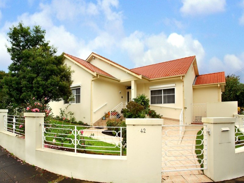 42 Curtin Avenue, Abbotsford, NSW 2046 Property Details