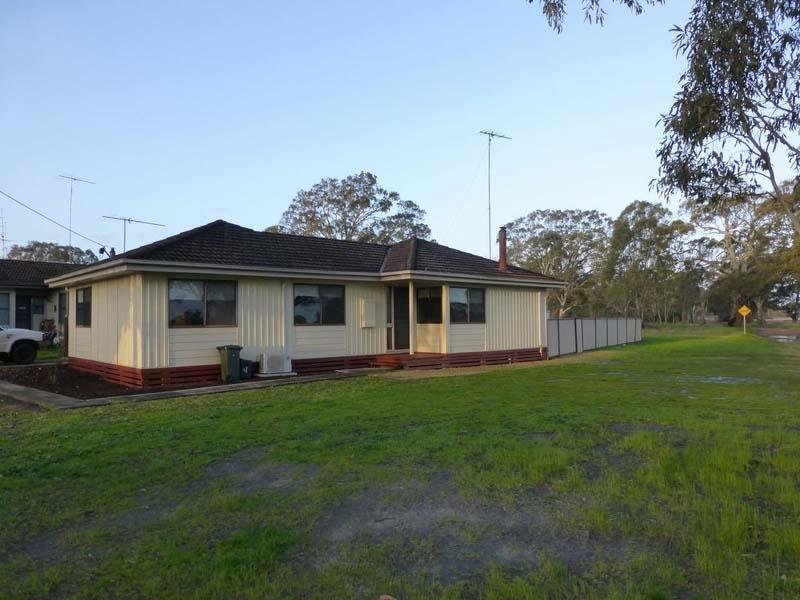 54 Orme Street, Edenhope, Vic 3318 Property Details