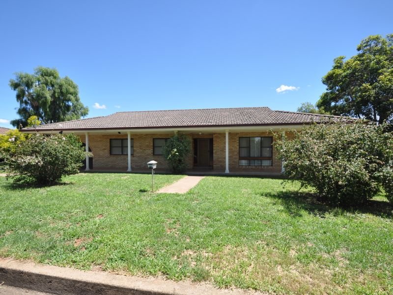 27 Bridge Street, Gunnedah, NSW 2380