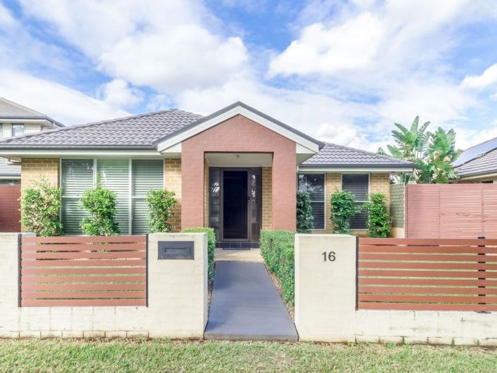 16 Waterside Boulevard Cranebrook Nsw 2749