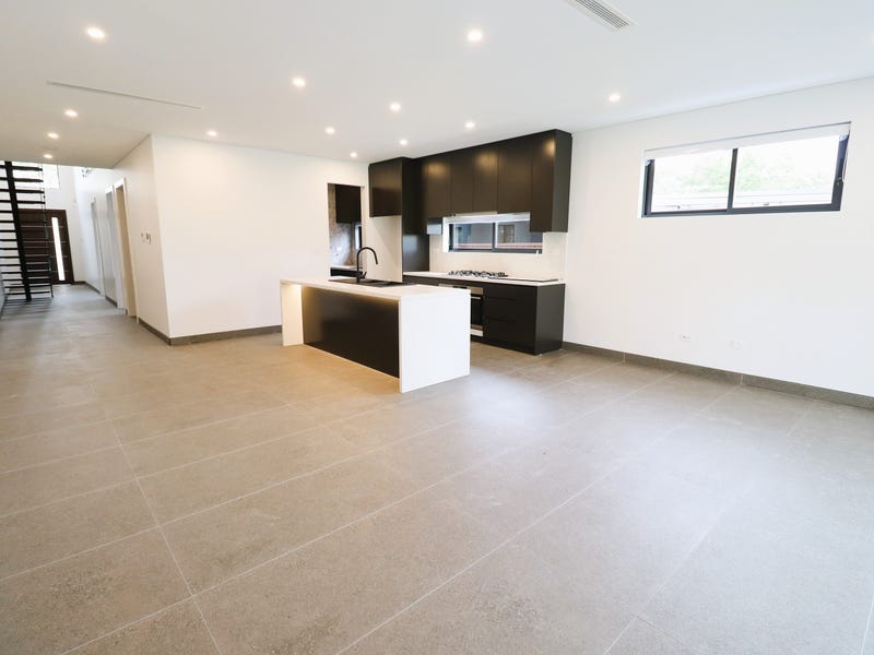 181 River Avenue, Fairfield East, NSW 2165 House for Rent