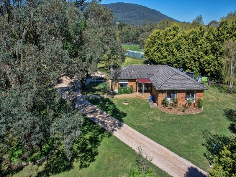 26 Andrew Avenue, Woodend, VIC 3442