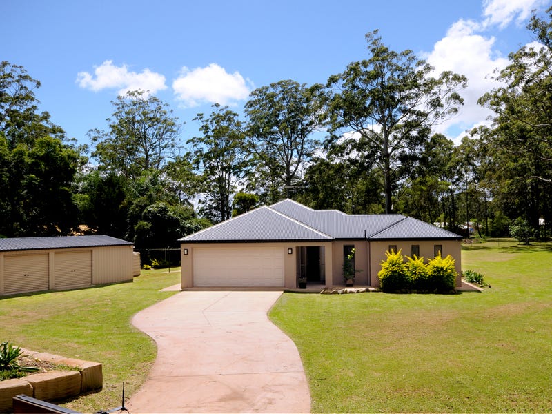 Houses for Sale in Highfields, QLD 4352