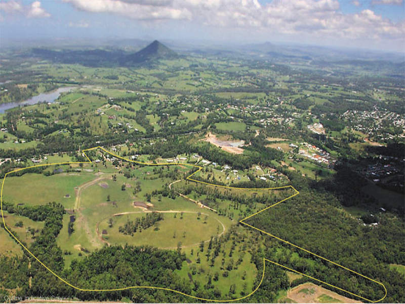 219 Lake Macdonald Drive, Lake Macdonald, QLD 4563