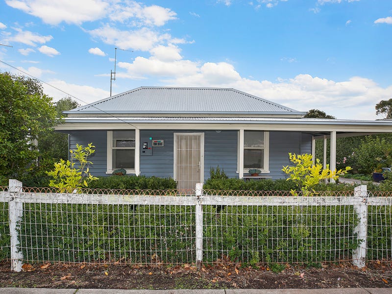 46 Leura Street, Camperdown, Vic 3260 Property Details