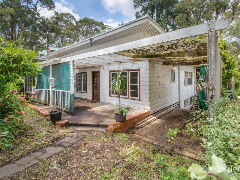 76 Alexander Ave, Upwey, Vic 3158 Property Details