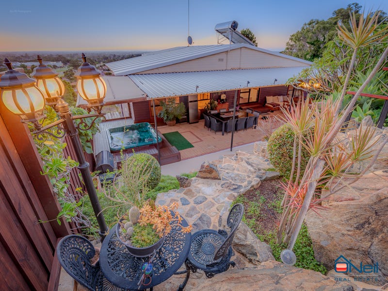 11 Derry Avenue, Mount Nasura, WA 6112