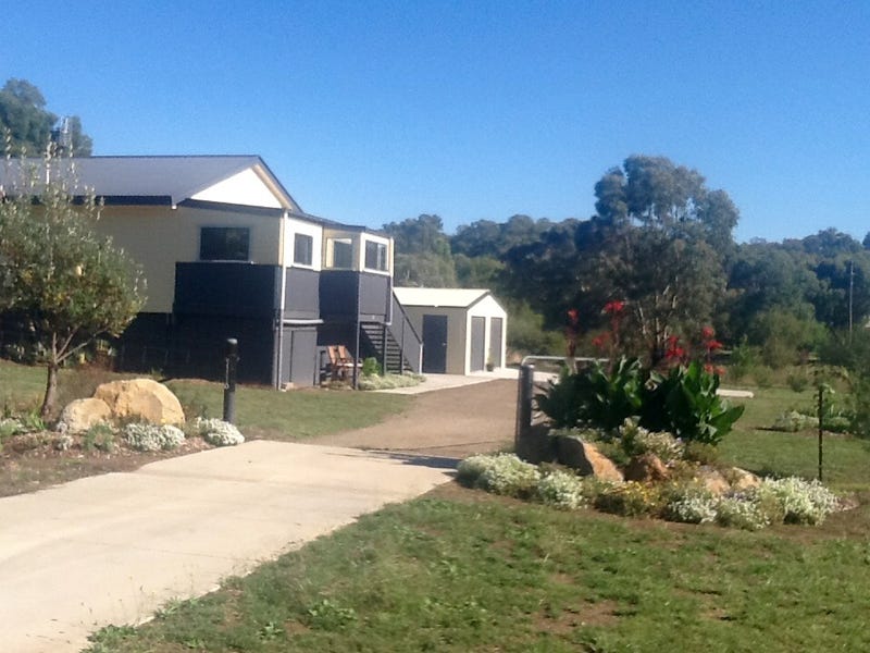 5 Monteagle Street, Binalong, NSW 2584