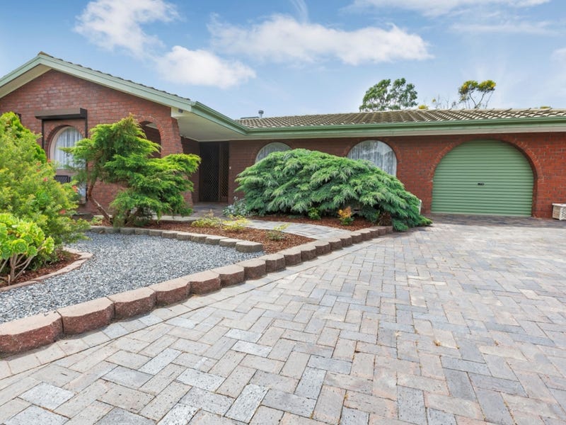 17 Gifford Avenue, St Agnes, SA 5097