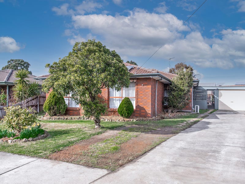 49 Iona Drive, Sebastopol, VIC 3356