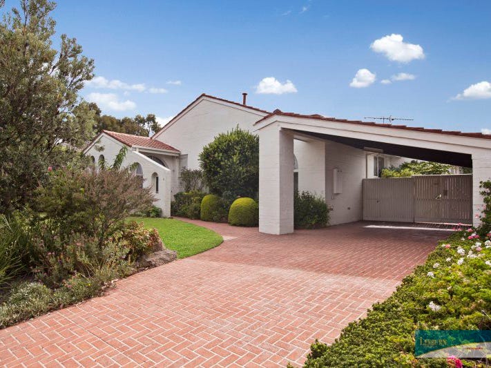 4 Turner Court, Sunbury, Vic 3429 Property Details