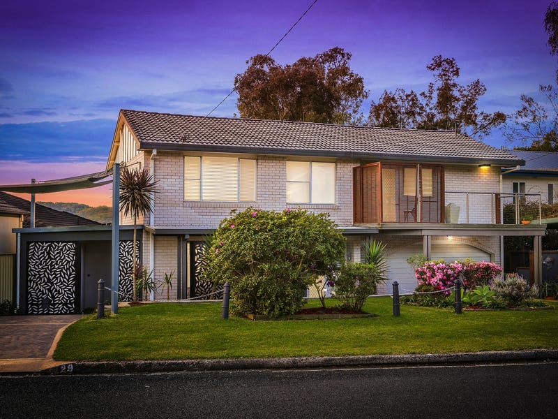 29 Bayside Drive Green Point NSW 2251 House for Sale