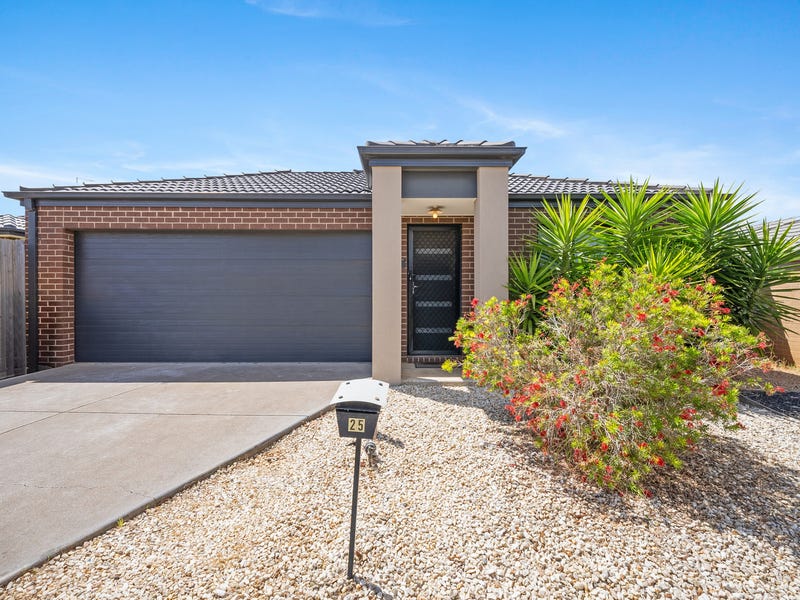 25 Trask Rise Bacchus Marsh VIC 3340 realestate .au