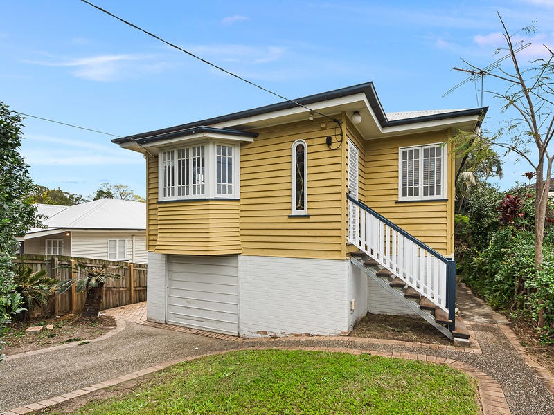 64 Pear Street, Greenslopes, QLD 4120