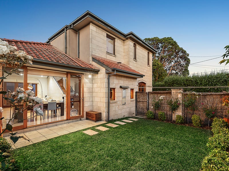 33 Marston Street, Bentleigh, Vic 3204 Property Details