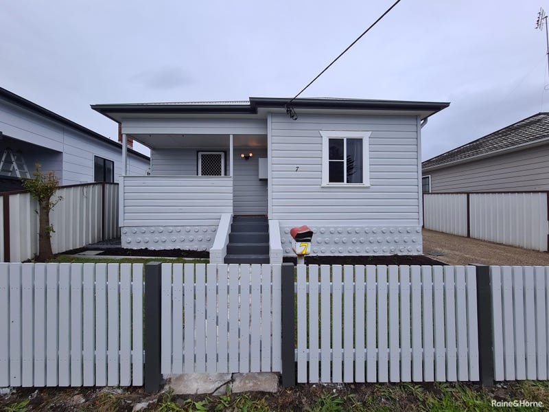 7 Evans Street, Belmont, NSW 2280