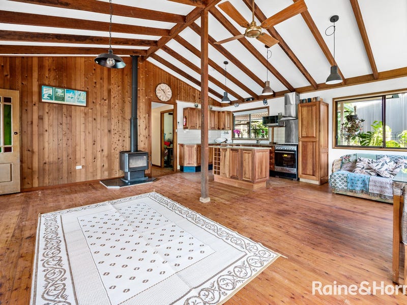 107 Cove Boulevard, North Arm Cove, NSW 2324