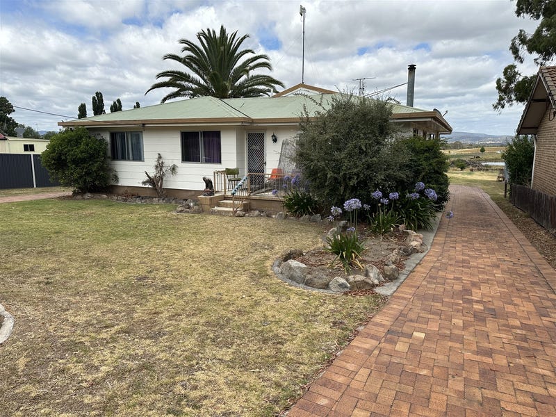 28198 New England Highway, Ballandean, Qld 4382 House for Sale