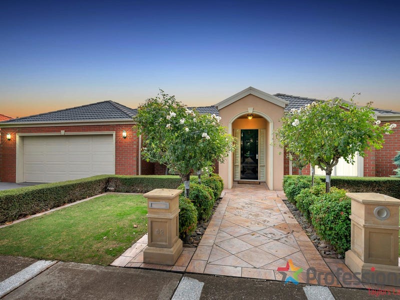 42 Montpellier Drive, Hillside, Vic 3037 Property Details
