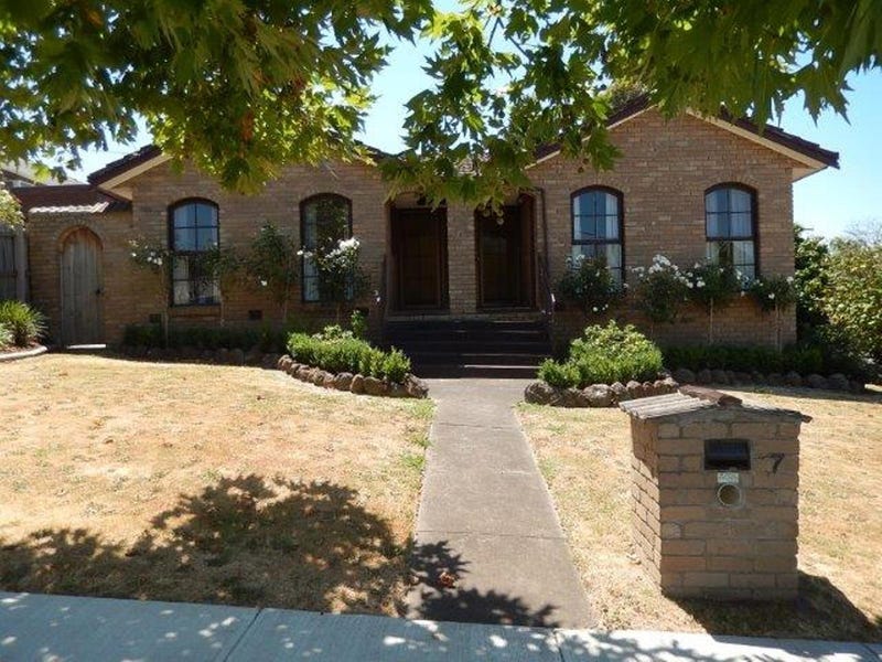 7 Weeden Drive, Vermont South, VIC 3133