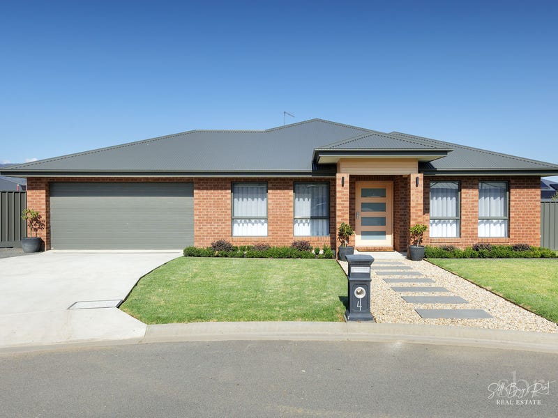 4 DAVIS COURT, Tangambalanga, Vic 3691 Property Details