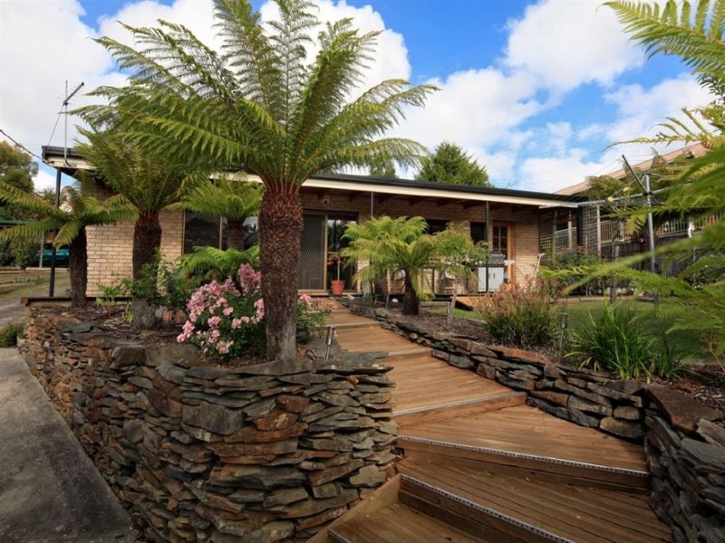 102 River Road, Ambleside, TAS 7310