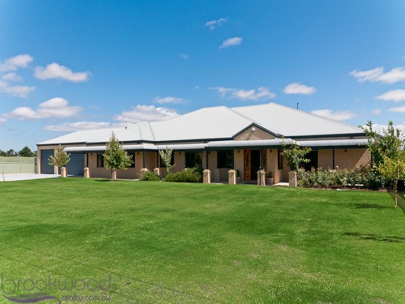 22 Woodward Avenue, Caversham, WA 6055