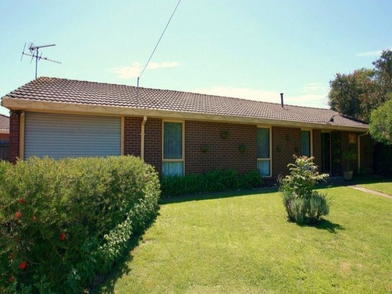 14 Deakin Cres, Baxter, VIC 3911