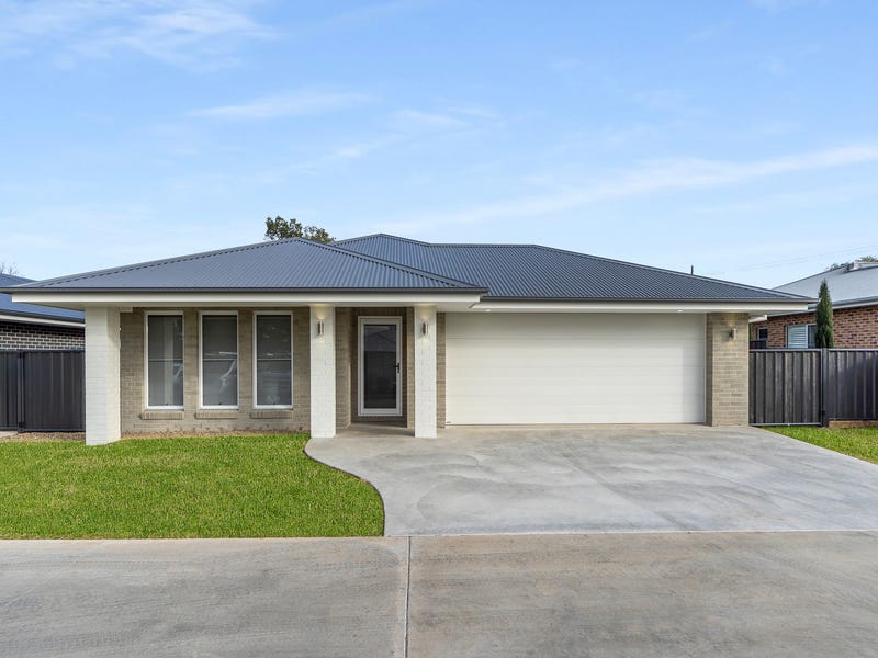 69B Vaux Street, Cowra, NSW 2794 House for Sale