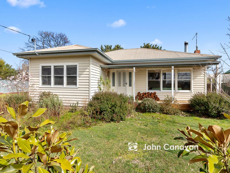 1 Reynolds Street, Mansfield, Vic 3722 Property Details