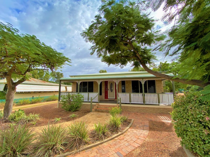 44 Elm Street, Barcaldine, Qld 4725 Property Details