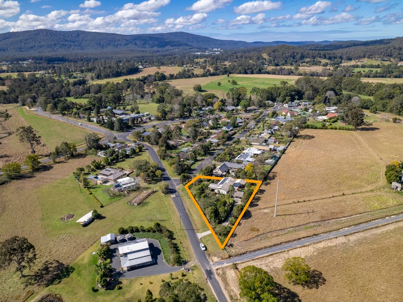 35 Church Street, Nana Glen, NSW 2450