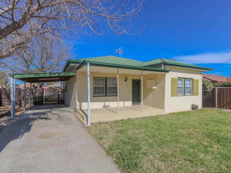 11 Park Street, Eglinton, NSW 2795