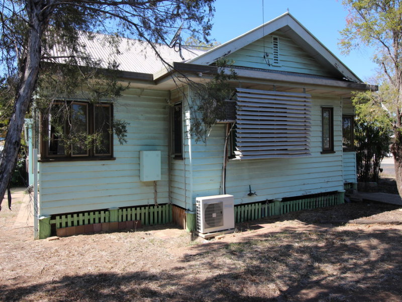 38 Opal Street, Emerald, Qld 4720 Property Details